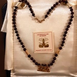 Vintage 14kt garnet huacas necklace